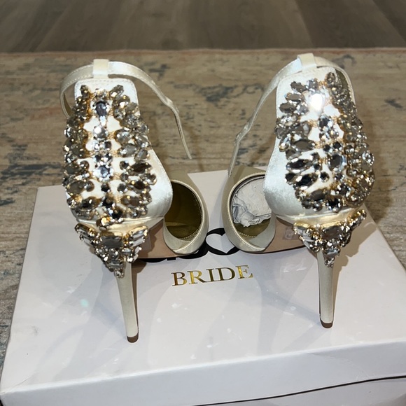 Cream/White ASOS BRIDE Heels - Picture 7 of 16